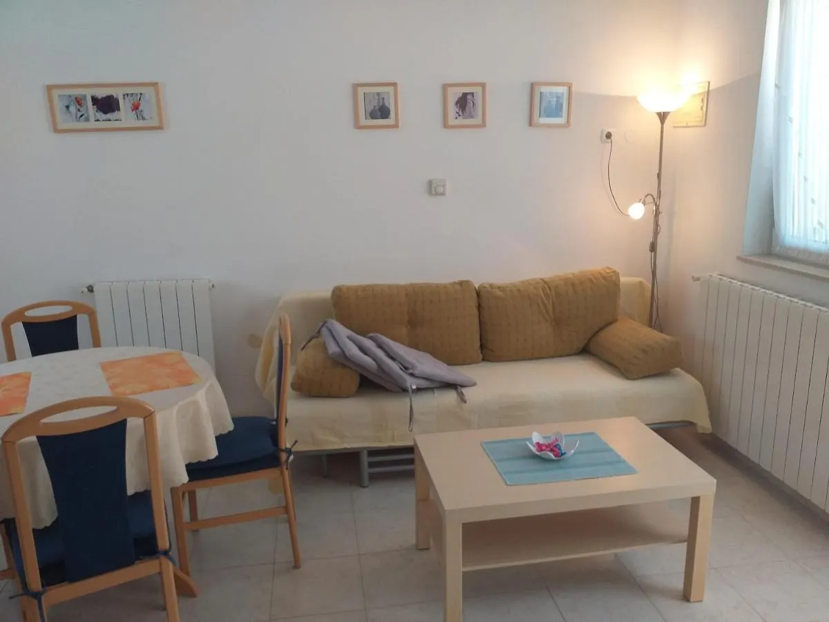 Apartman Vida Pula 0*,  Croatie